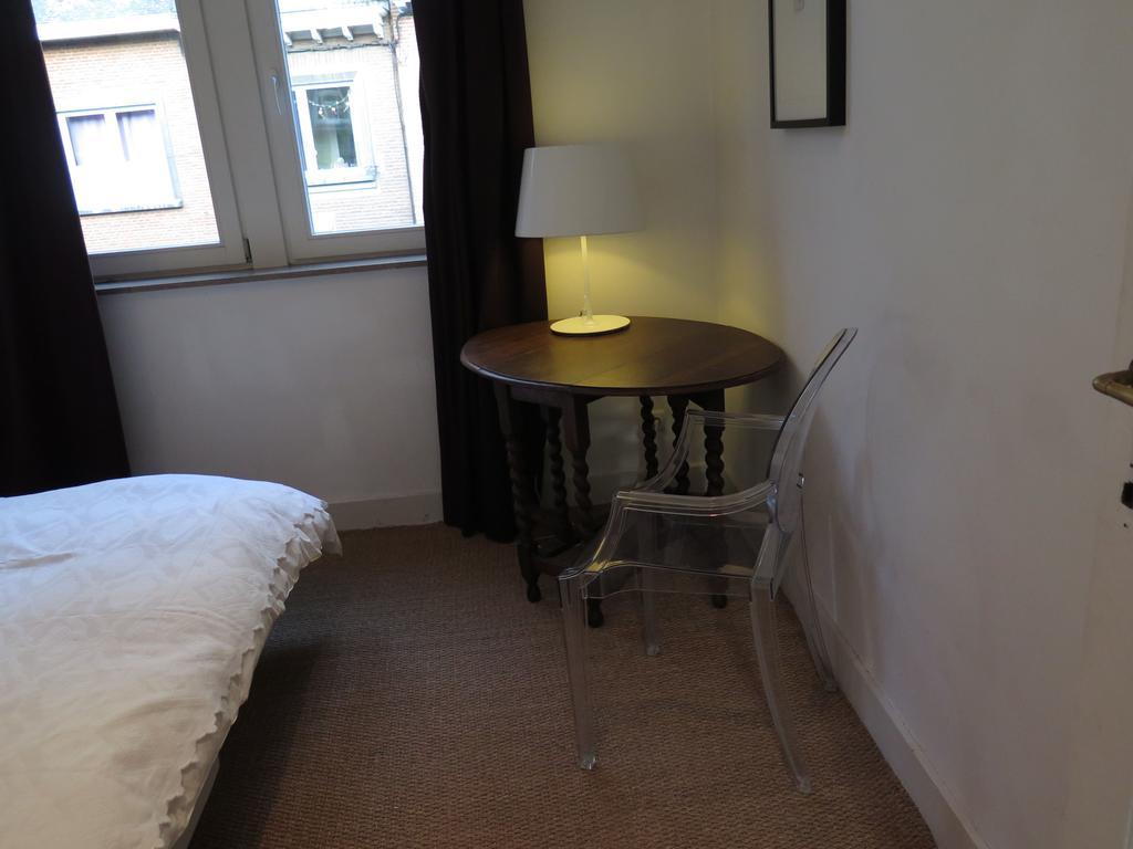 La Petite Lili Villa Dinant Room photo
